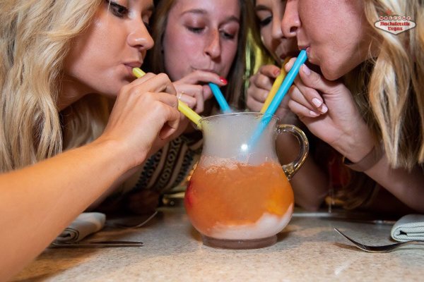 bachelorette-party-club