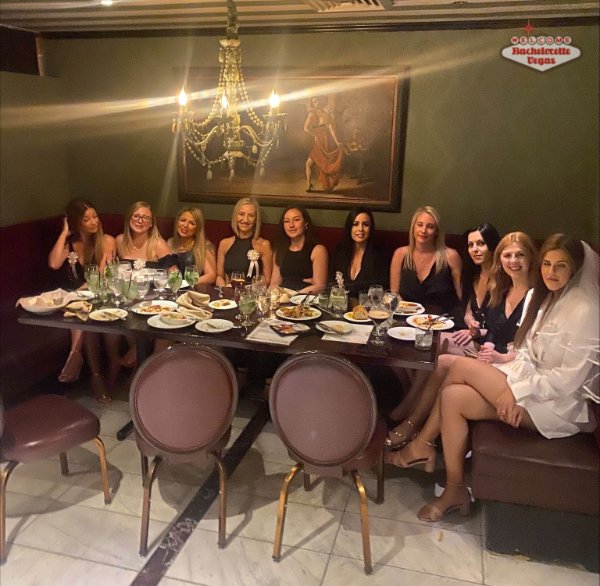 vegas-girls-nightout