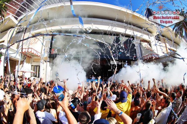 wynn-vegas-pool-party