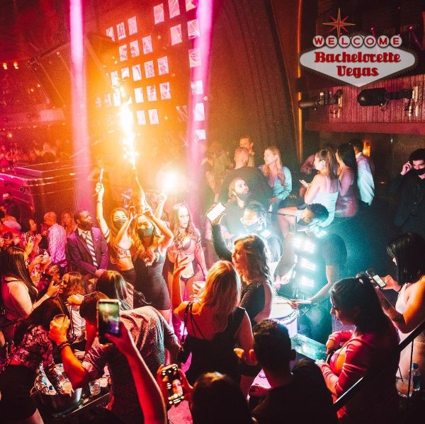 bottle-service-display