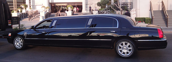 airport stretch limo limo
