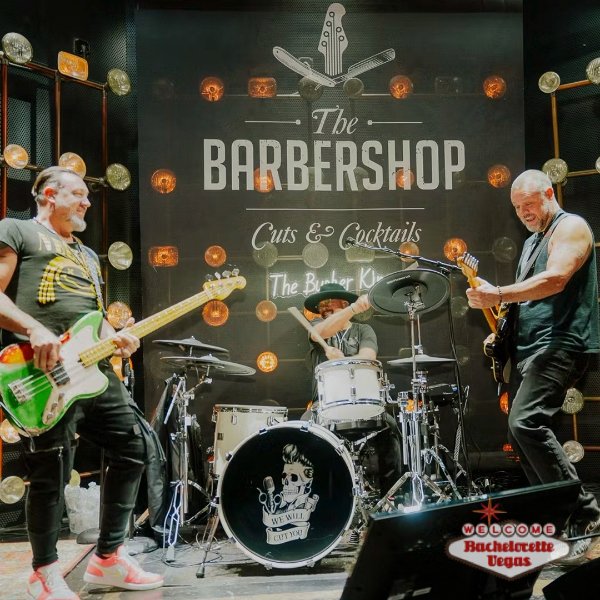 live-band-barbershop