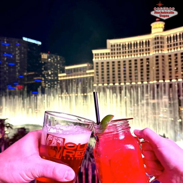 bellagio-fountian-toast