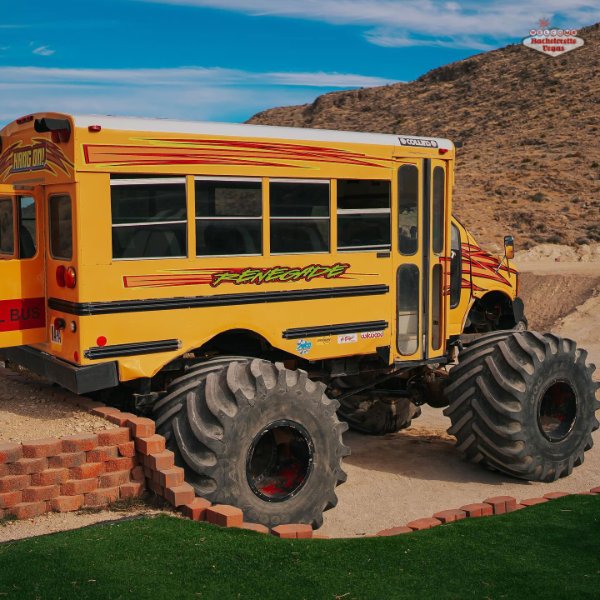 monster-bus