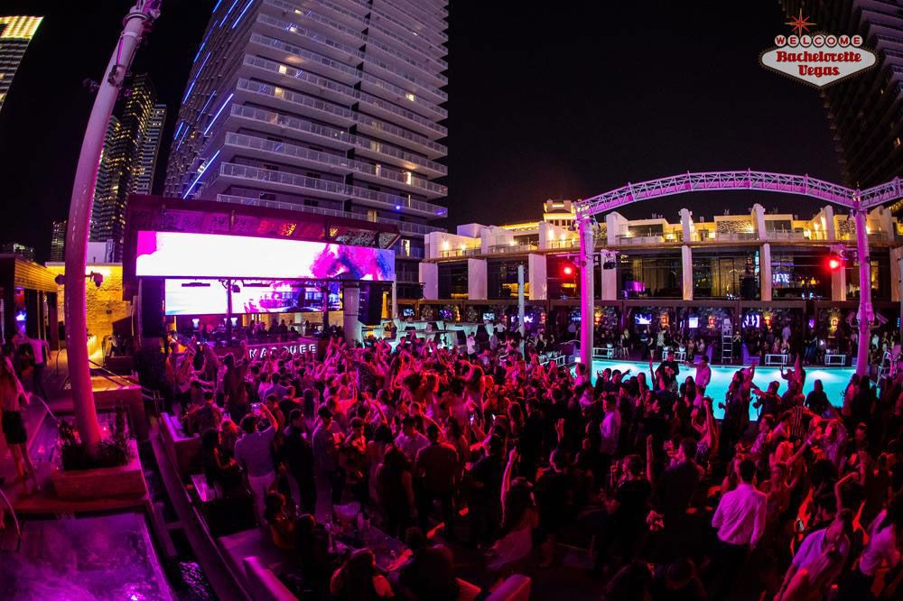 las-vegas-nightclub-marquee