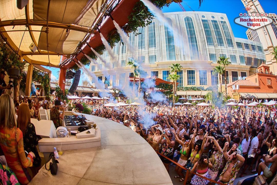 dj booth pool