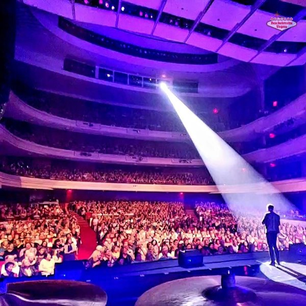 showman