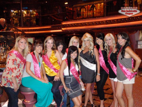 vegas-girls-nightout