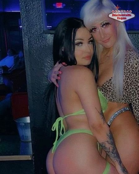 vegas-female-entertainers