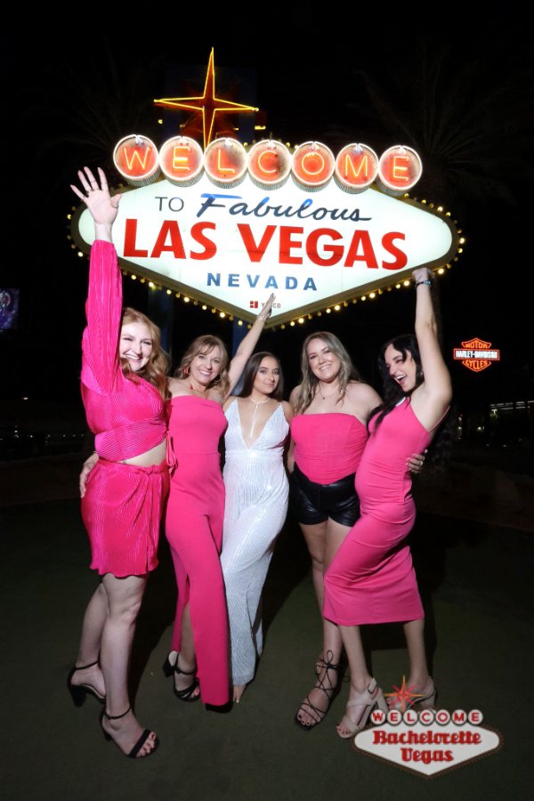 bachelorette-at-vegas-sign