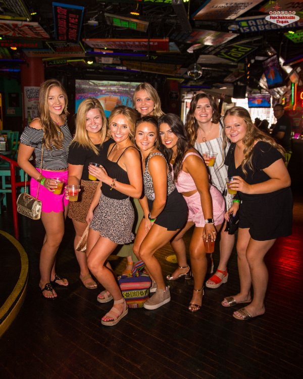 vegas-ticket-girls